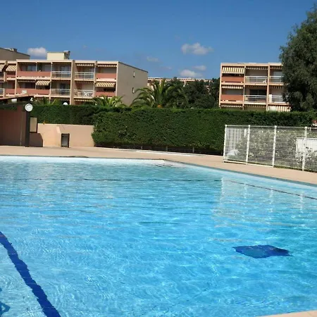 T2 Climatise Avec Piscine, Tennis, Garage, Proche - - Fr-1-610-34 Apartment *